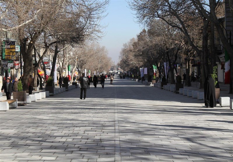 جمع&zwnj;آوری دستفروشان از پیاده&zwnj;راه اکباتان