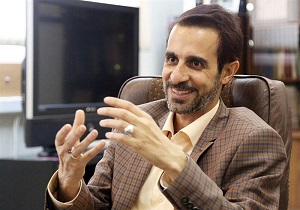 دیدار مدیر کل صدا و سیمای یزد با خانواده شهید پرنیان