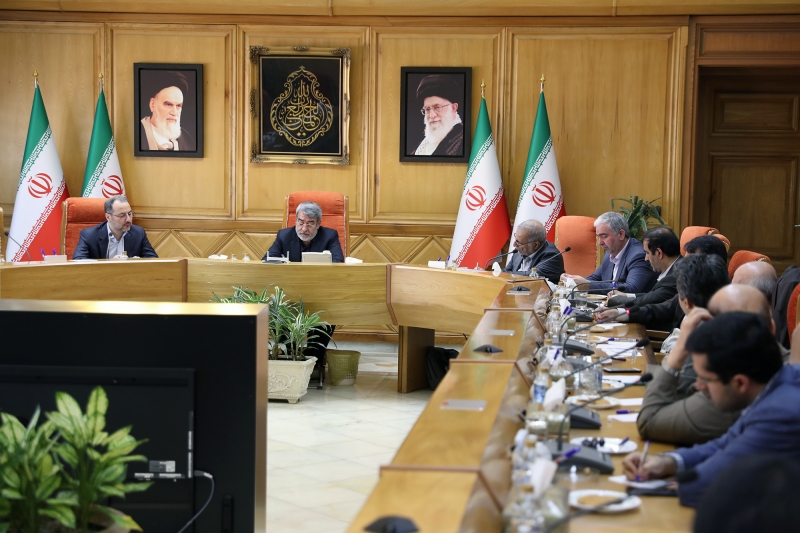 نشست هم اندیشی وزیر کشور با اساتید و پژوهشگران علوم اجتماعی برگزار شد