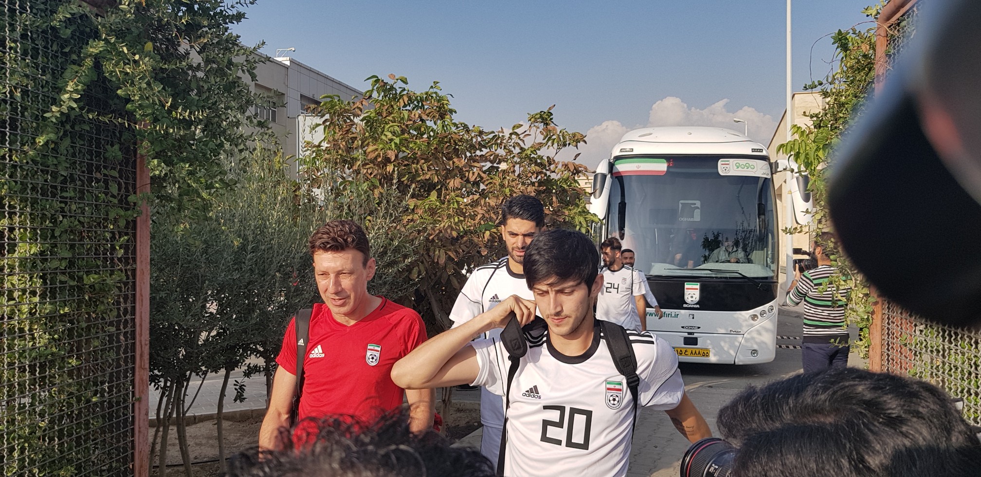 سردار آزمون در اردوی تیم ملی فوتبال ایران حاضر شد