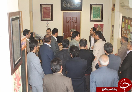 بازدید شهردار اهواز از کتابخانه کوثر