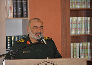 دشمنان ائتلاف کرده اند تا امنیت جامعه را متزلزل کنند/شرایط فعلی کشور از هر زمانی در طول ۴۰ سال انقلاب اسلامی بهتر است