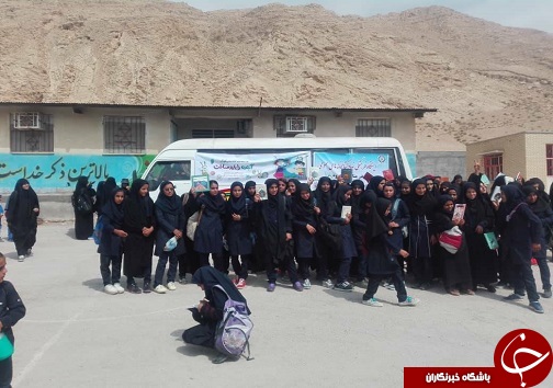 اجرای برنامه های فرهنگی ایستگاه کتابخانه سیار در مناطق روستایی و محروم خوزستان