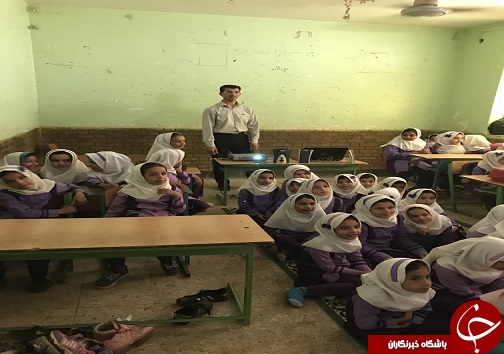 اجرای برنامه های فرهنگی ایستگاه کتابخانه سیار در مناطق روستایی و محروم خوزستان