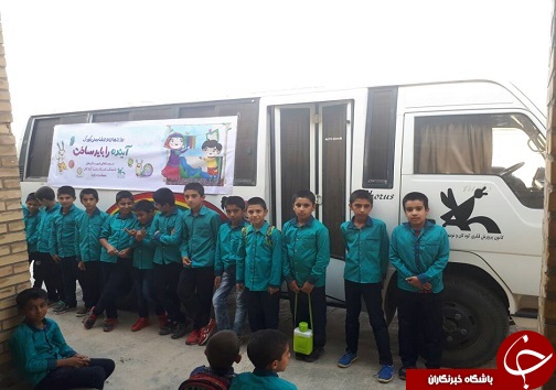 اجرای برنامه های فرهنگی ایستگاه کتابخانه سیار در مناطق روستایی و محروم خوزستان