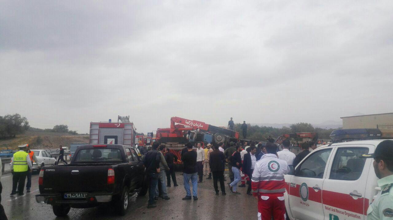 واژگونی اتوبوس حامل دانشآموزان تبریزی/۲ نفر کشته شدند + عکس واژگونی اتوبوس حامل دانشآموزان تبریزی/۲ نفر کشته شدند + عکس