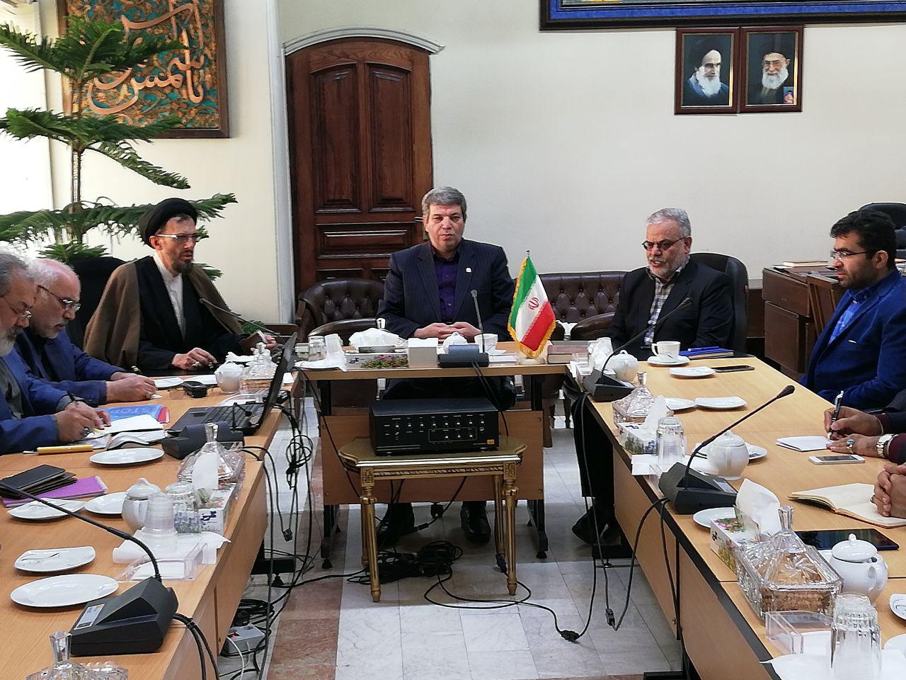 یکی از اتفاقاتی که در عرصه زیارت افتاده، جمعیت مردمی خدمتگزاران زائرین پیاده است