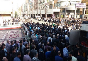 اقامه نماز میت بر پیکر مطهر شهدای والامقام حادثه تروریستی اهواز
