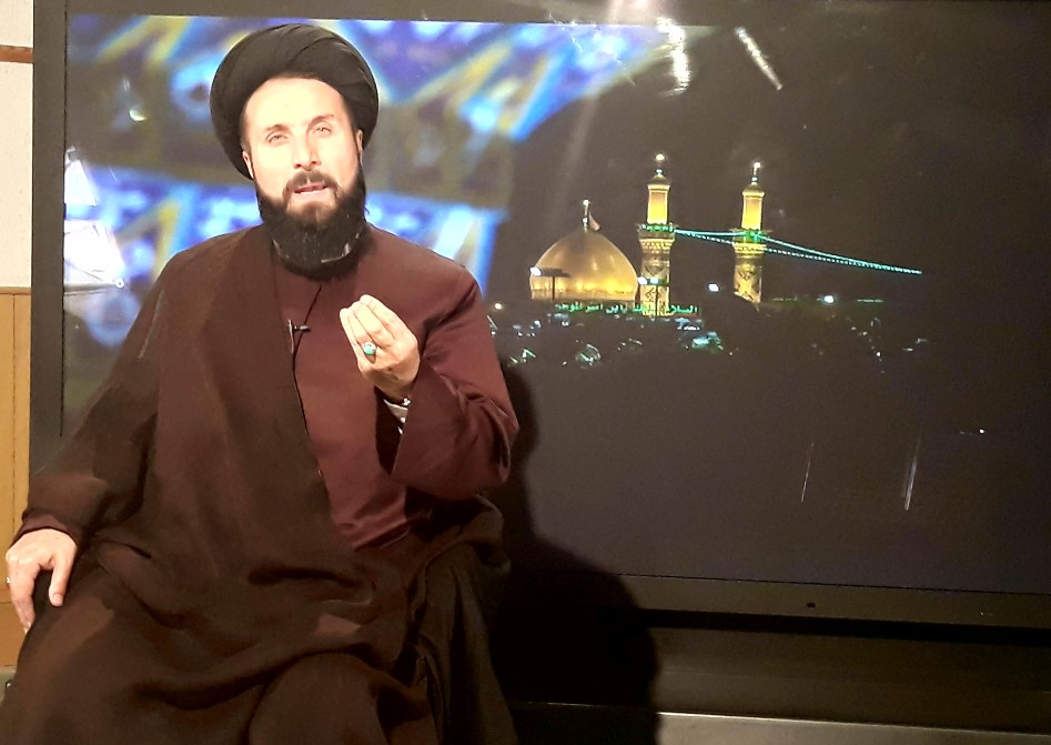 مشکل جامعه ما فقر صبر است/ نهضت عاشورا سیاسی&zwnj;ترین نهضت جهان است/ مراسم عزاداری در جبهه&zwnj;ها بدون باند، اکو و نذری برپا می&zwnj;شد