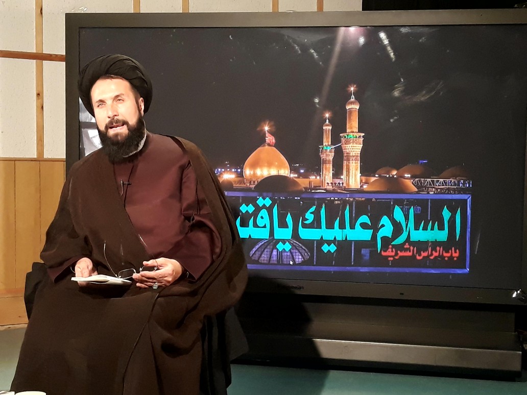 مشکل جامعه ما فقر صبر است/ نهضت عاشورا سیاسی&zwnj;ترین نهضت جهان است/ مراسم عزاداری در جبهه&zwnj;ها بدون باند، اکو و نذری برپا می&zwnj;شد