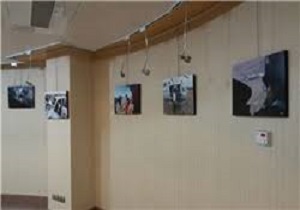 برپایی نمایشگاه عکس کردستان در قاب انقلاب و دفاع مقدس در سنندج