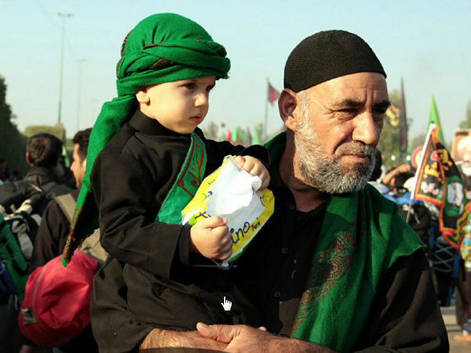 کوچکترین زائر امام حسین(ع) در پیاده روی اربعین+ فیلم