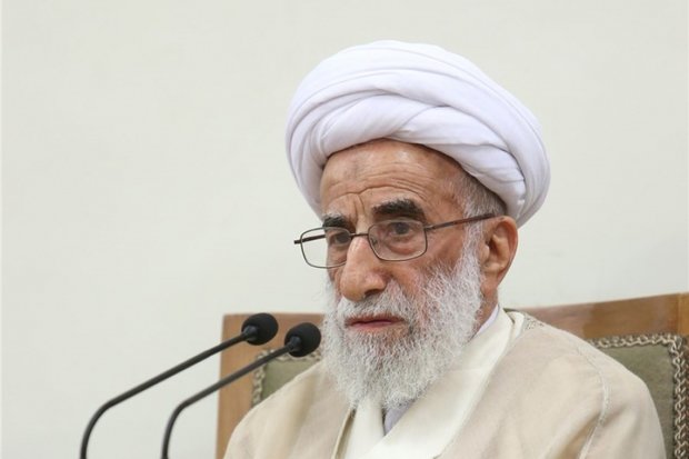 رئیس مجلس خبرگان و دبیر شورای نگهبان در پیامی درگذشت والده محسن اسماعیلی عضو حقوقدان این شورا را تسلیت گفت.
