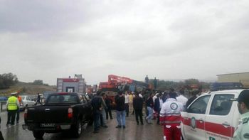 بازدید نماینده وزیر آموزش و پرورش از حادثه دیدگان تصادف اردوی راهیان نور