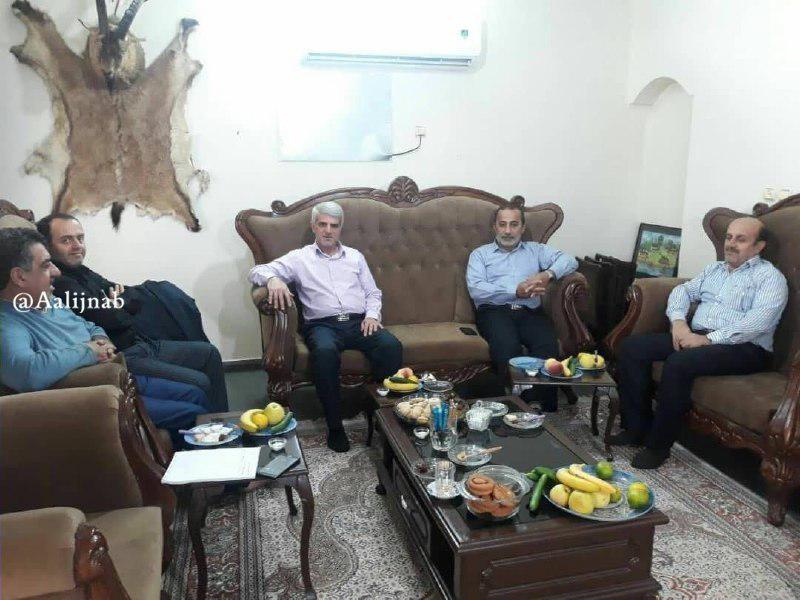 ماجرای عکس فرماندار شهرستان آمل زیر پوست بزکوهی چیست؟