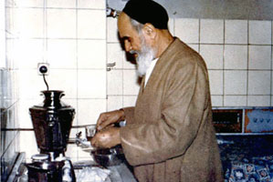 نگاهی به زندگی عاشقانه امام خمینی (ره) و همسرش/امام خمینی (ره)، رهبری مقتدر و همسری عاشق