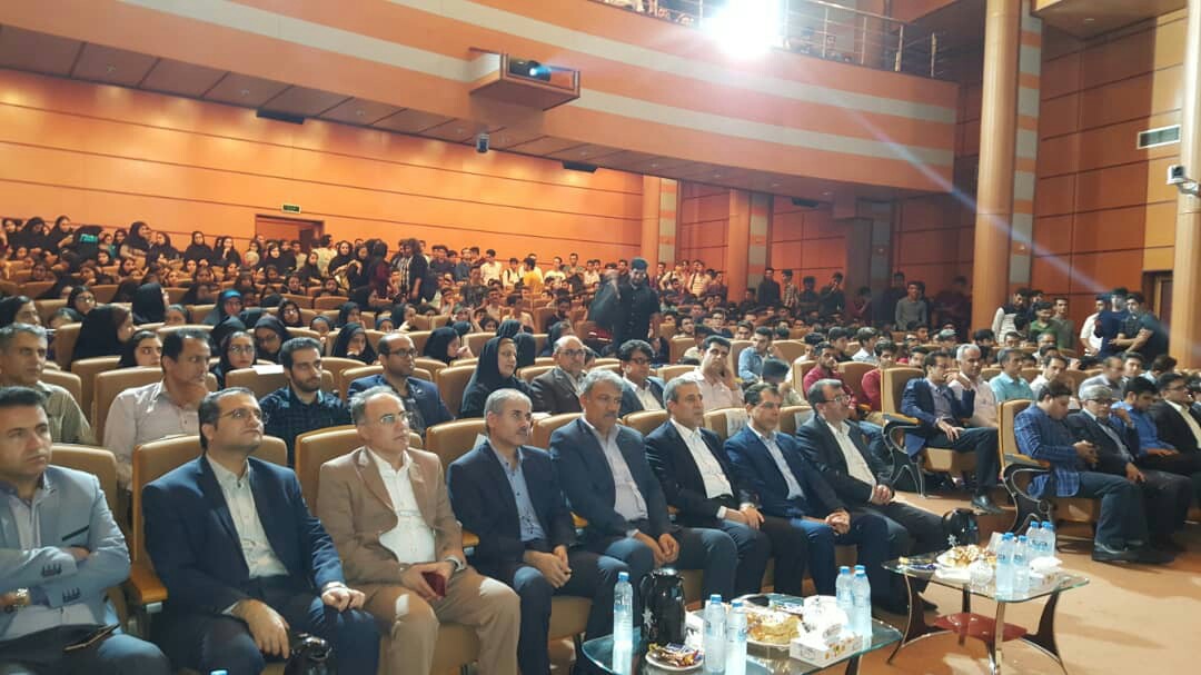 دستگاه&zwnj;ها پاسخگوی مطالبات دانشجویان باشند
