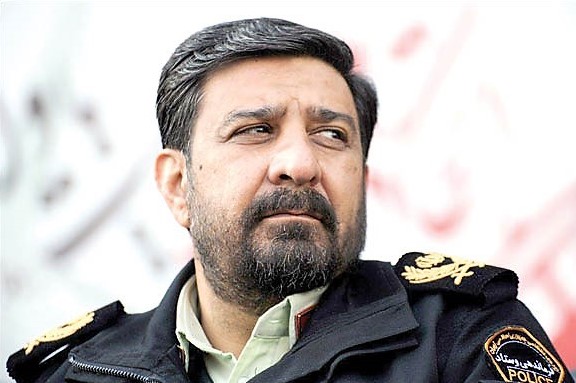 شایعه دستگیری فرمانده انتظامی خراسان رضوی را تکذیب می کنم