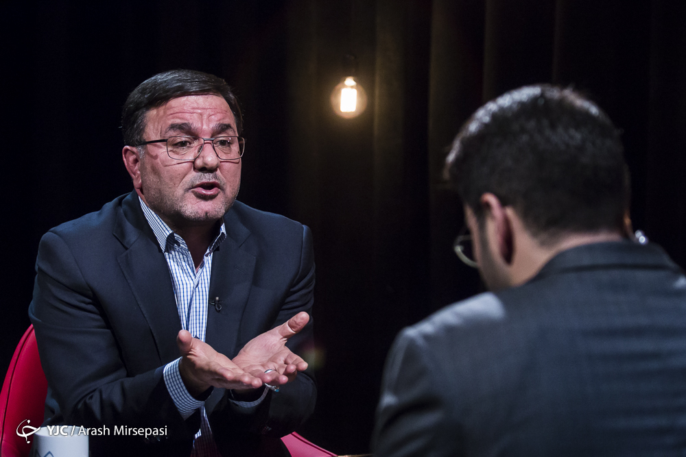 نعمتی:با چشمک زدن در کمیسیون برجام به دنبال انتقال پیامی بودم/قصد برهم زدن کمیسیون برجام را نداشتیم/جزییات جدیدی از توافقات برجامی دو فراکسیون خارج از مجلس/درباره&nbsp;حمایتم از برجام در شرایط فعلی ناراحت نیستم/به&nbsp;واسطه برجام بلای بزرگی از سر نظام رد شد/قرار نبود کل تحریم&zwnj;ها با برجام برداشته شود