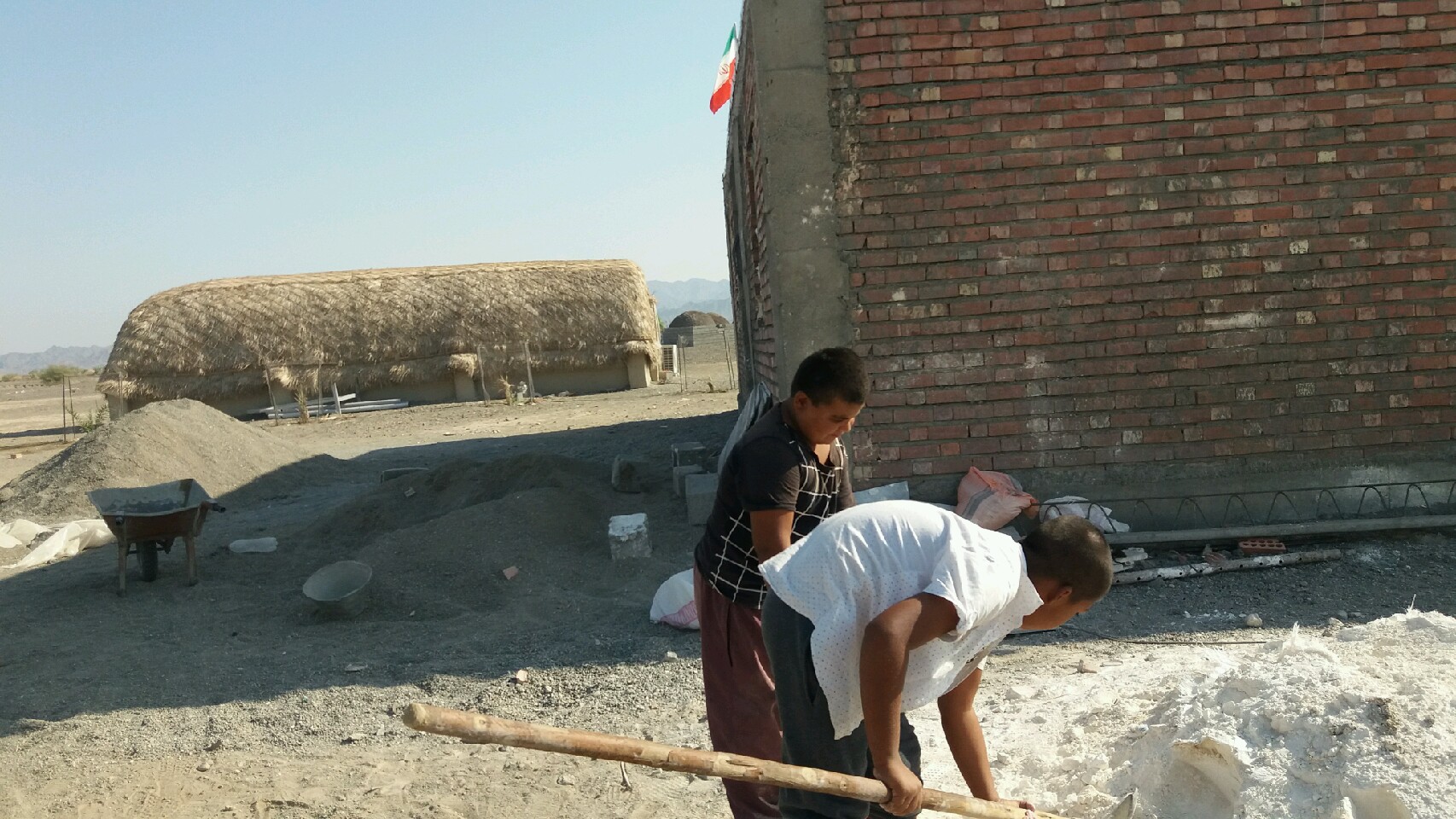 بی مهری به دانش آموزان مهرآبادی
