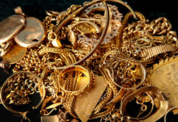 کشف بیش از ۲ کیلوگرم طلای قاچاق در خوی