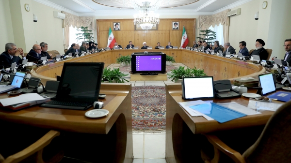 هیئت دولت برنامه حمایتی از خانوارهای کم درآمد را بررسی کرد