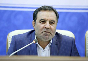استاندار لرستان به سوالات مردمی از طریق تلفن پاسخ می‌دهد