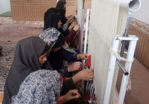 برگزاری دوره آموزشی گلیم بافی در روستا ها‌ی شهرستان خاتم