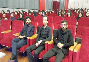 برگزاری مراسم دومین شب شعر در آبادان