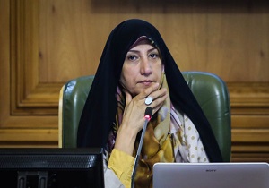 لزوم مکانیزه شدن پل عابر پیاده خیابان کریم خان