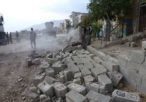 عقب نشینی منازل توسط اهالی خیابان عمار بیرحند