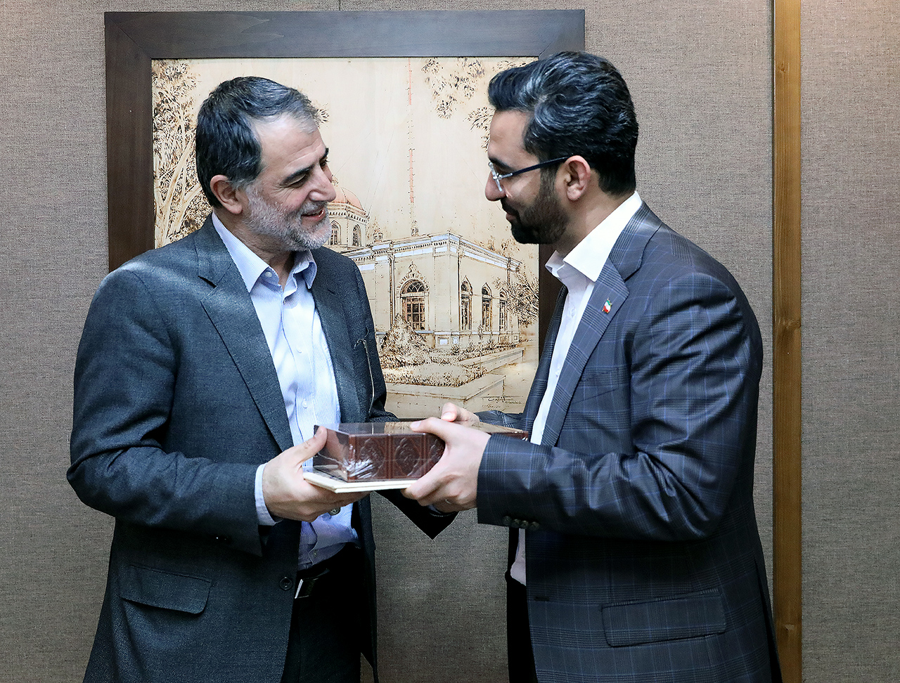 قانون منع بکارگیری بازنشستگان در وزارت ارتباطات اجرایی شد / قدردانی آذری جهرمی از معاون و مشاوران بازنشسته