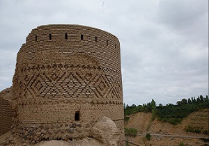 «خیاو» میراث دار یادگار ساسانی