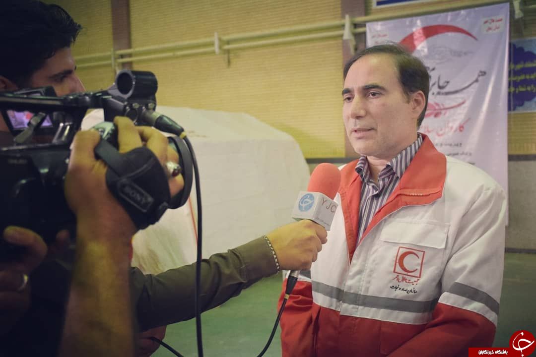 اعزام 33نفر کادر پزشکی  از استان زنجان برای ارائه خدمات به زلزله زدگان