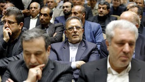 چرا حکم انفصال از خدمت برای سیف اجرا نشد؟