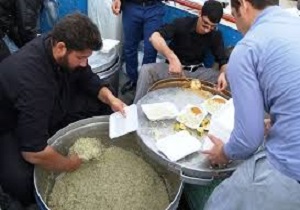 توزیع روزانه ۵۰۰ تا سه هزار پرس غذا در میان زائران
