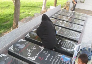 نمایی از گلزار شهدا در کاشان + فیلم
