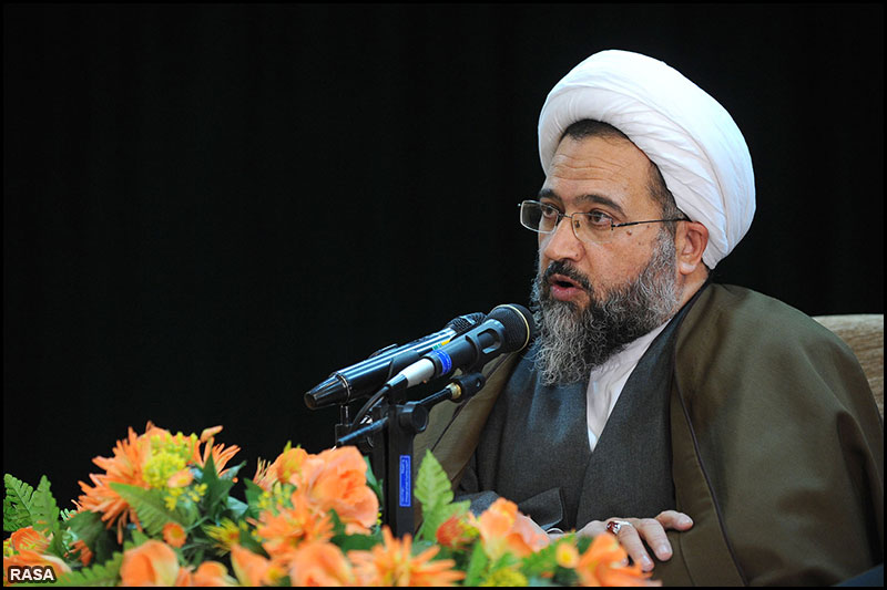 استفاده از ظرفیت حوزه&zwnj;های علمیه در تدوین الگوی اسلامی ایرانی پیشرفت