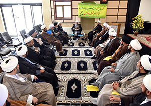 امام جمعه باید مشاوران علمی داشته باشد