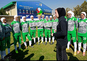 اعزام دختران فوتبالیست فارس به مسابقات آسیایی