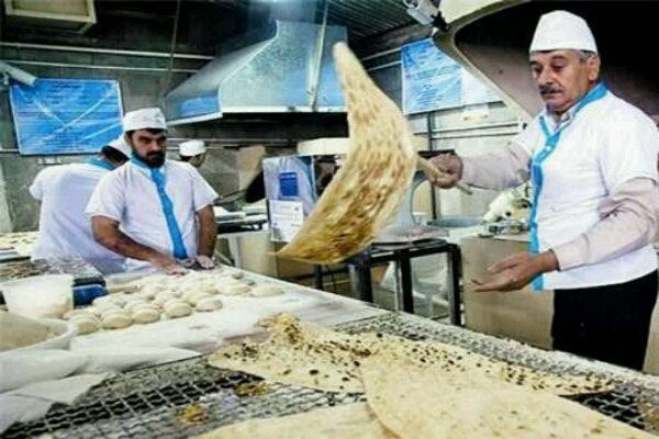 فعالیت نانوایی های مهران در ایام اربعین