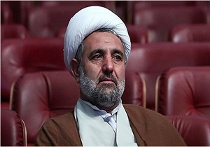 دولت باید ذخایر نفتی را کنترل کند
