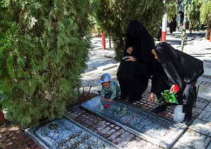 ساماندهی ۵۱ گلزار شهدا در شهرستان اردستان