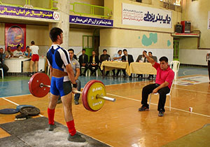 تیم پاورلیفتینگ مهاباد در مسابقات کشوری خوش درخشید