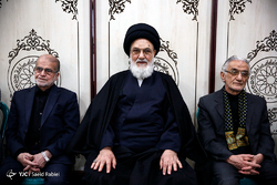 گفتگو با دختر آیت الله مهدوی کنی