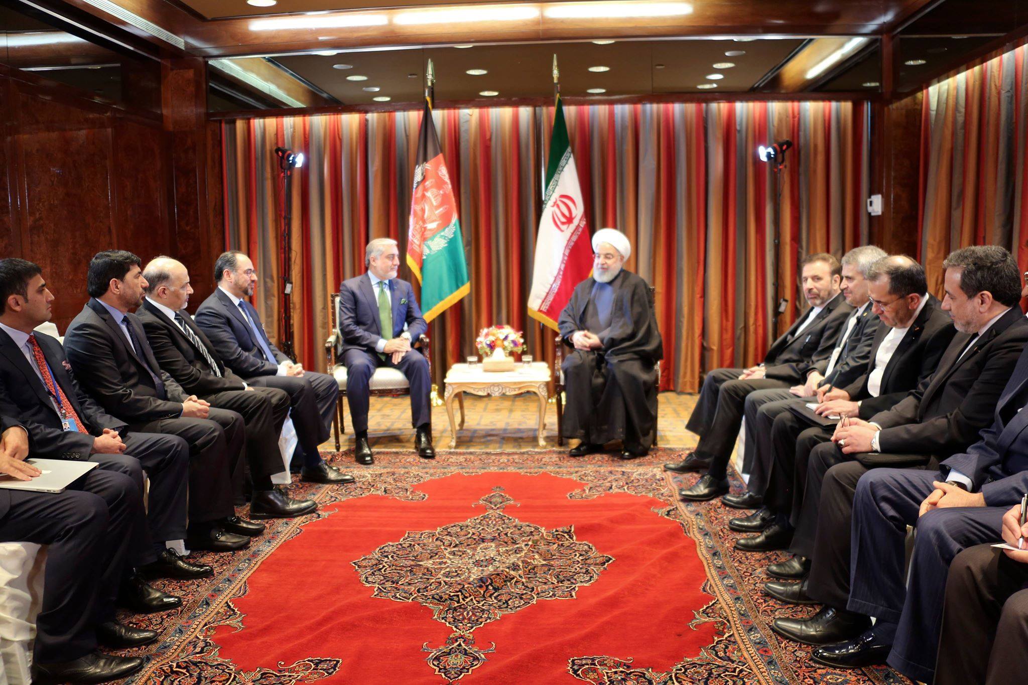 ایران و افغانستان با همکاری یکدیگر می تواند به تروریسم منطقه پایان دهد