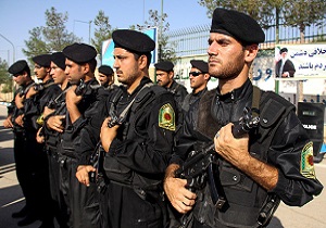 تجلیل از سربازان نمونه نیروی انتظامی در قزوین