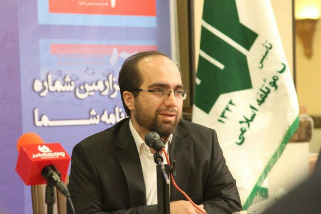 دولت به جای تغییر سخنگو رویکردش را تغییر دهد/هنوز هم برای تغییر چهره اقتصادی دولت دیر نشده است