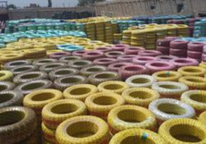 کشف لاستیک‌های احتکار شده در ابرکوه / توزیع لاستیک‌ها با قیمت دولتی از فردا
