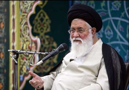 شما جوانان در عرصه&zwnj;های جنگ&zwnj;نرم فرمانده عملیات هستید